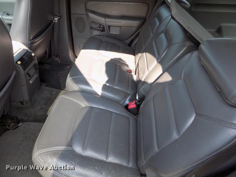 image for item DB9145 2002 Ford Explorer SUV