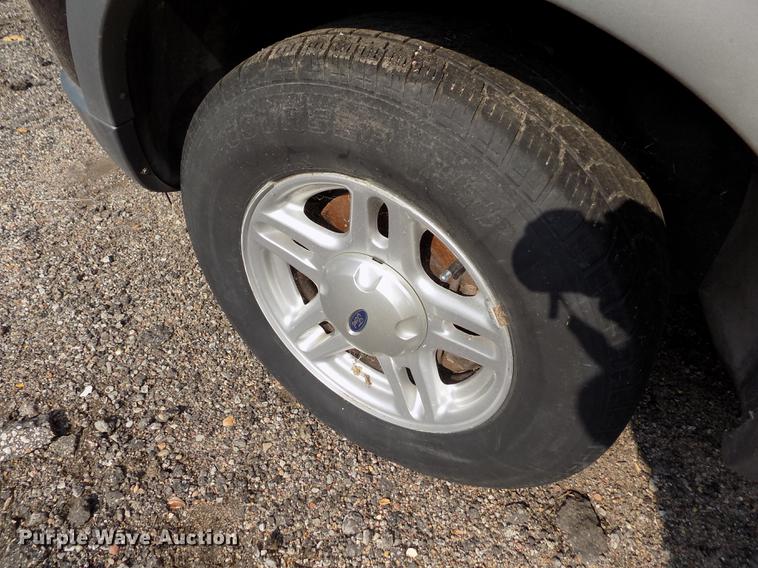 image for item DB9145 2002 Ford Explorer SUV