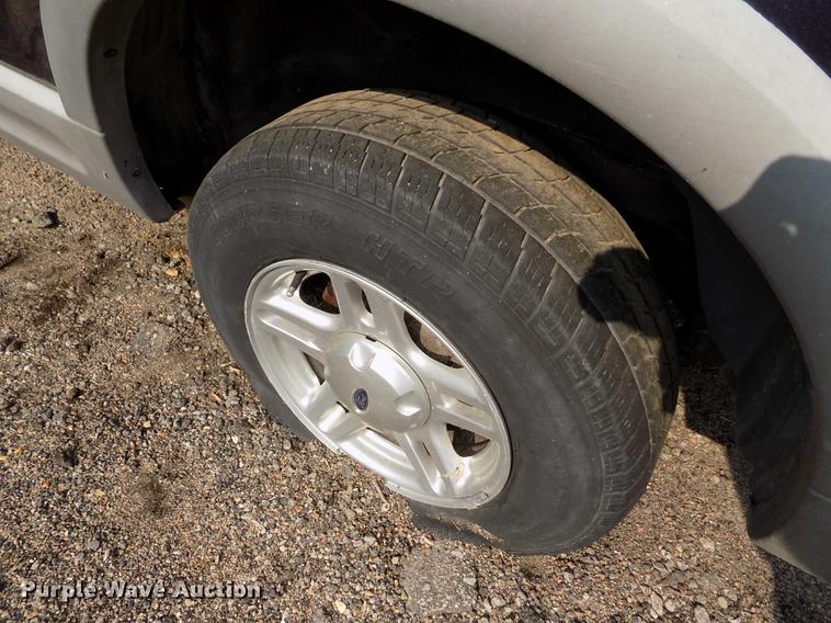 image for item DB9145 2002 Ford Explorer SUV