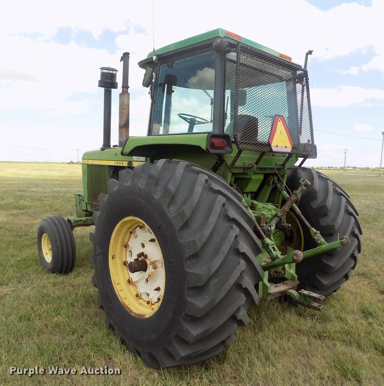 image for item DB9241 1973 John Deere 4630 tractor