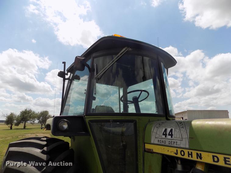 image for item DB9241 1973 John Deere 4630 tractor