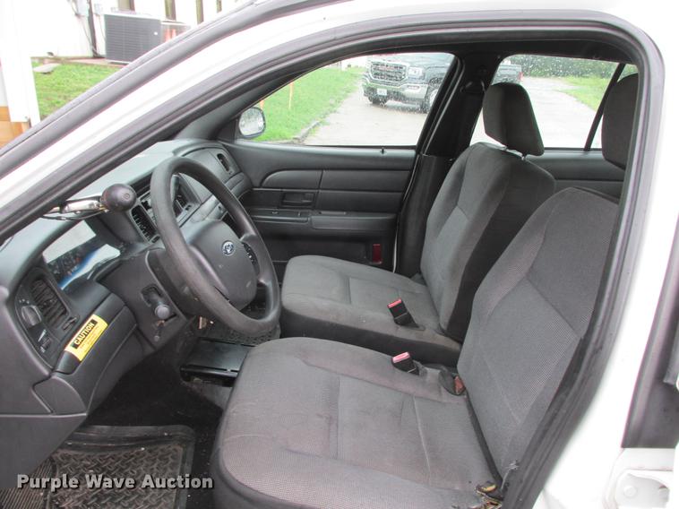 image for item DB9318 2007 Ford Crown Victoria Police Interceptor