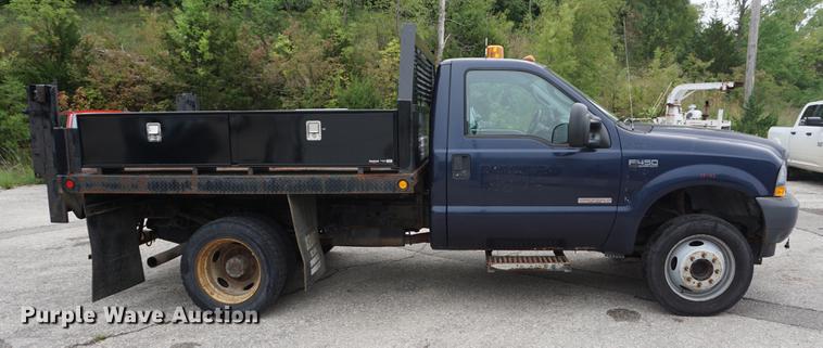 image for item DC0356 2004 Ford F450 Super Duty dump flatbed truck