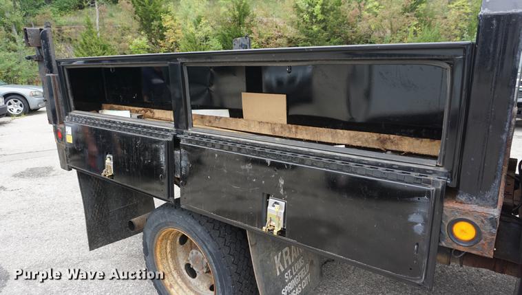 image for item DC0356 2004 Ford F450 Super Duty dump flatbed truck
