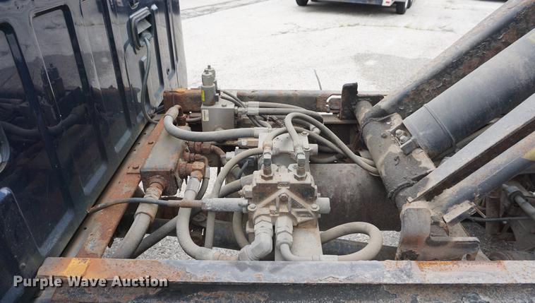 image for item DC0356 2004 Ford F450 Super Duty dump flatbed truck