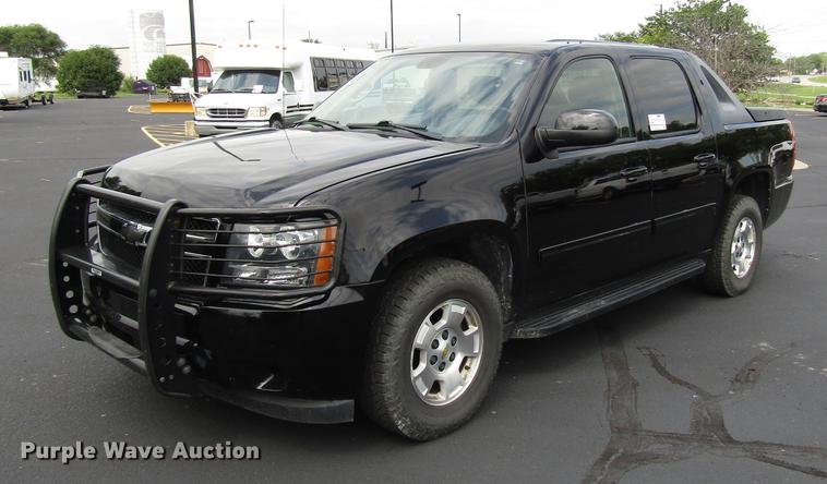 image for item DD4269 2011 Chevrolet Avalanche pickup truck