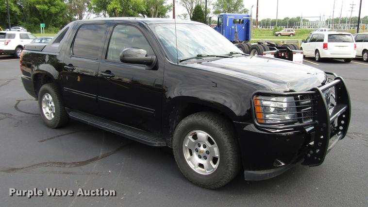 image for item DD4269 2011 Chevrolet Avalanche pickup truck