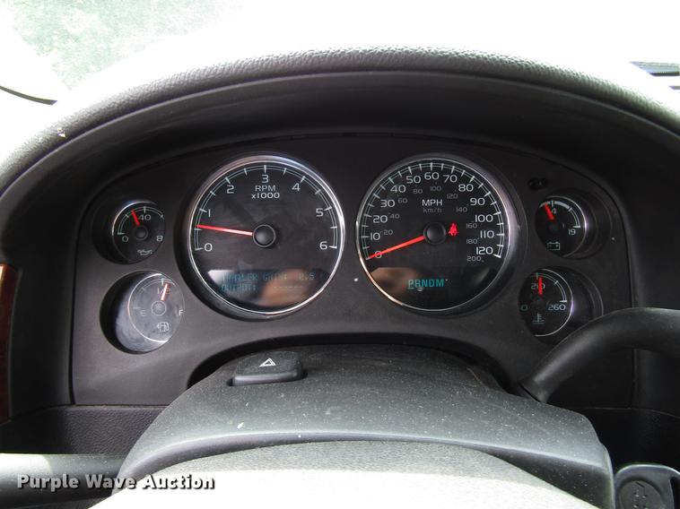 image for item DD4269 2011 Chevrolet Avalanche pickup truck