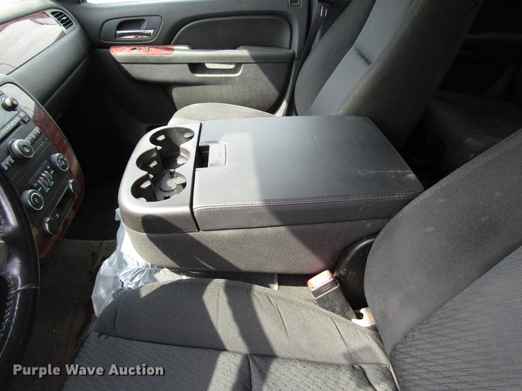 image for item DD4269 2011 Chevrolet Avalanche pickup truck