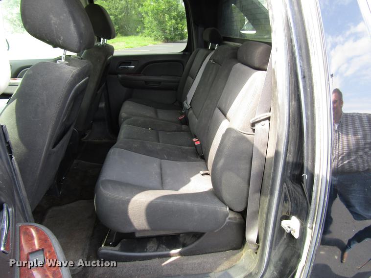 image for item DD4269 2011 Chevrolet Avalanche pickup truck