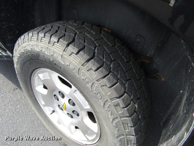 image for item DD4269 2011 Chevrolet Avalanche pickup truck