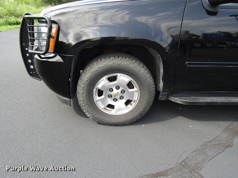 image for item DD4269 2011 Chevrolet Avalanche pickup truck