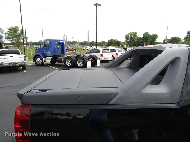 image for item DD4269 2011 Chevrolet Avalanche pickup truck