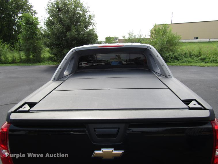 image for item DD4269 2011 Chevrolet Avalanche pickup truck