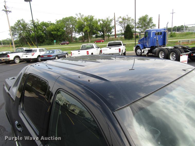 image for item DD4269 2011 Chevrolet Avalanche pickup truck