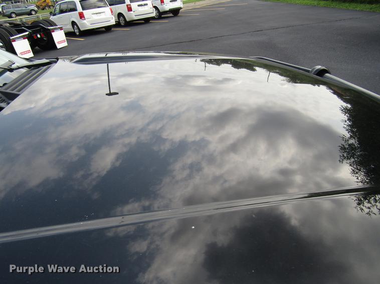 image for item DD4269 2011 Chevrolet Avalanche pickup truck