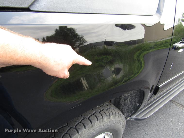 image for item DD4269 2011 Chevrolet Avalanche pickup truck