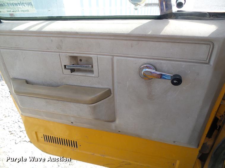 image for item DD5875 1982 Chevrolet 60 bucket truck