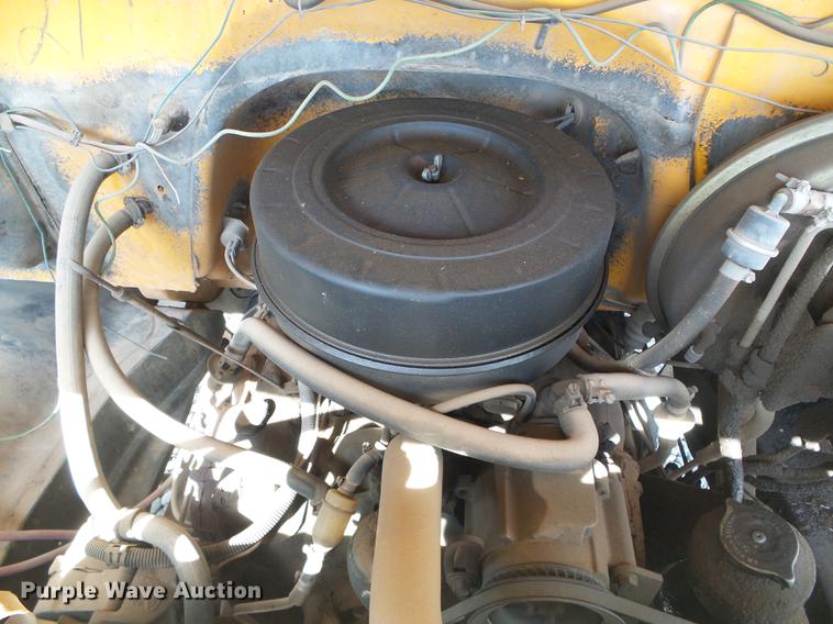 image for item DD5875 1982 Chevrolet 60 bucket truck