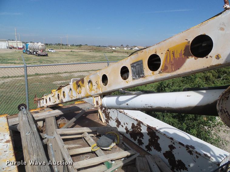 image for item DD5875 1982 Chevrolet 60 bucket truck