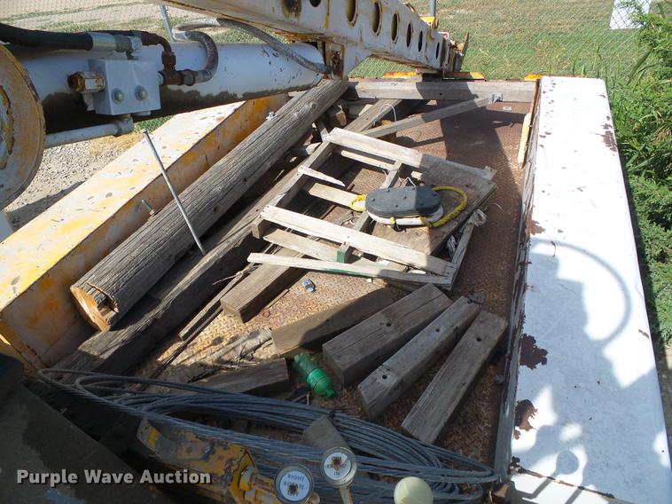 image for item DD5875 1982 Chevrolet 60 bucket truck