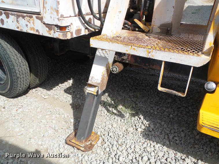 image for item DD5875 1982 Chevrolet 60 bucket truck
