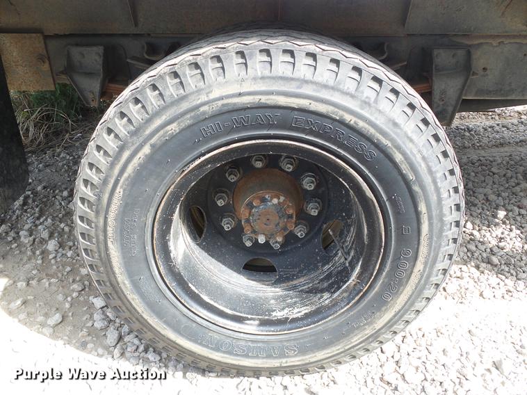 image for item DD5875 1982 Chevrolet 60 bucket truck