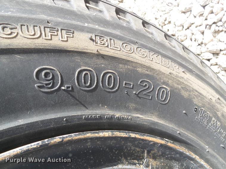 image for item DD5875 1982 Chevrolet 60 bucket truck