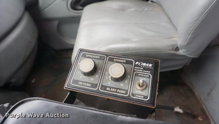 image for item DD6444 2006 International 7400 dump truck