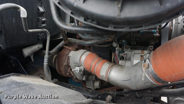 image for item DD6444 2006 International 7400 dump truck