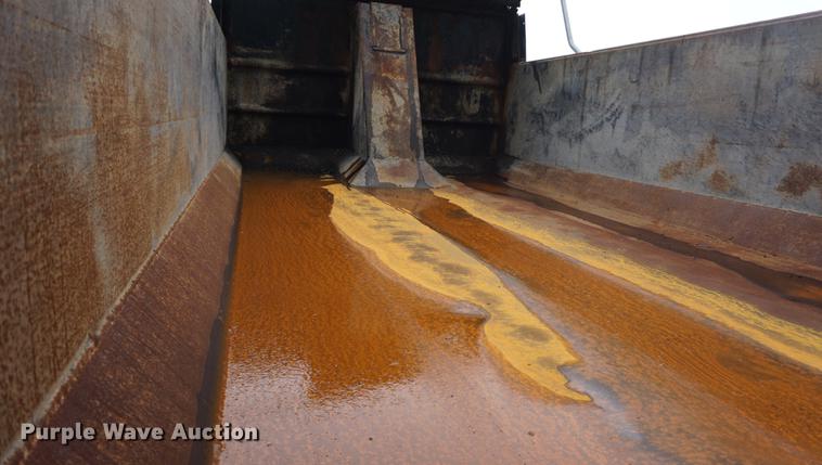 image for item DD6444 2006 International 7400 dump truck