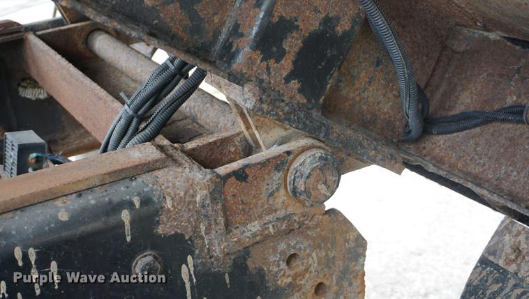 image for item DD6444 2006 International 7400 dump truck