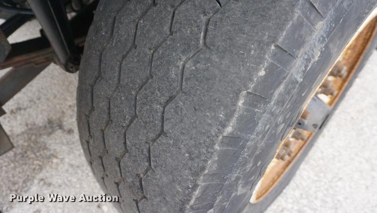 image for item DD6444 2006 International 7400 dump truck