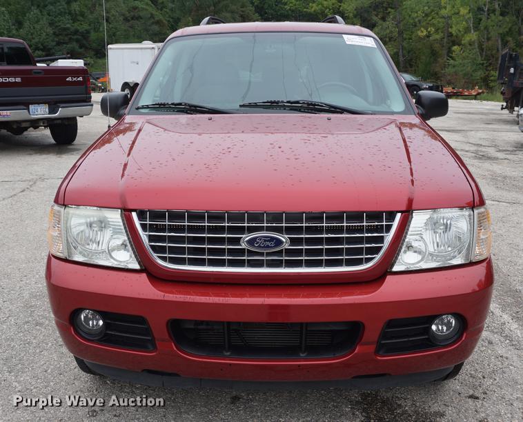 image for item DD6445 2004 Ford Explorer SUV