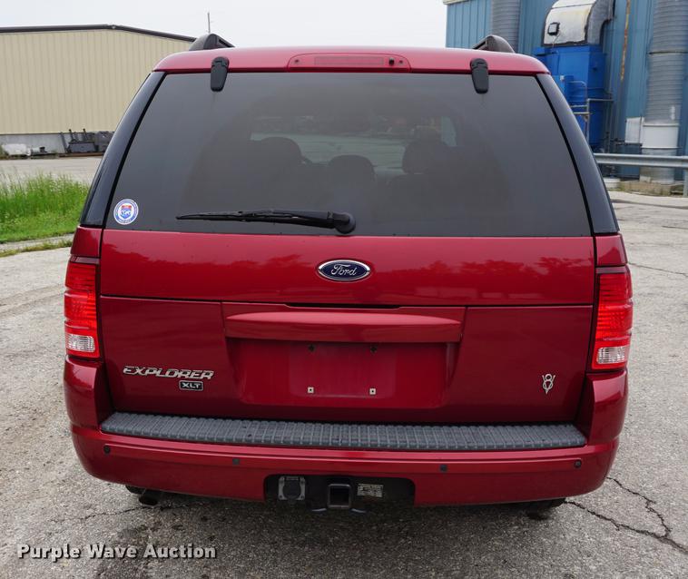 image for item DD6445 2004 Ford Explorer SUV