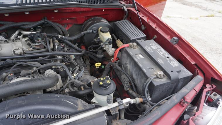 image for item DD6445 2004 Ford Explorer SUV