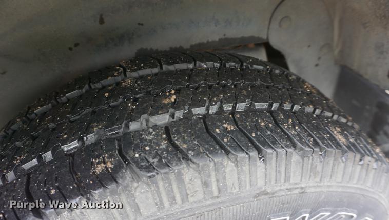 image for item DD6445 2004 Ford Explorer SUV