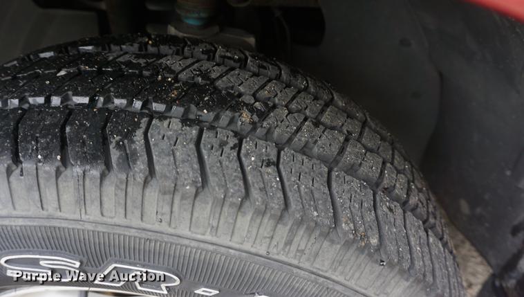 image for item DD6445 2004 Ford Explorer SUV