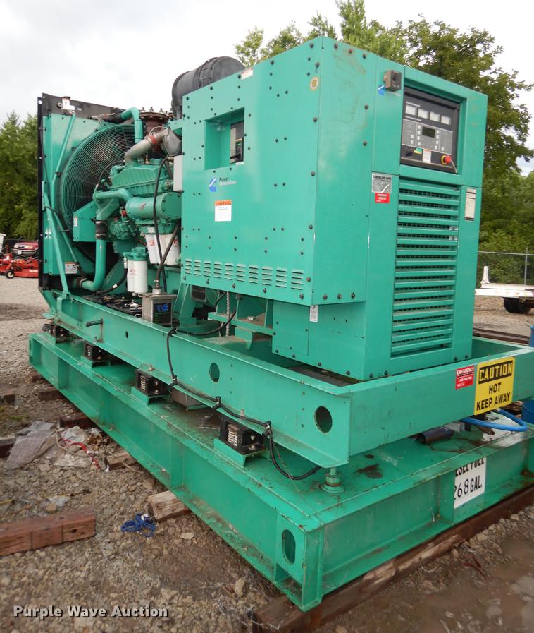 image for item DD6458 2005 Cummins generator