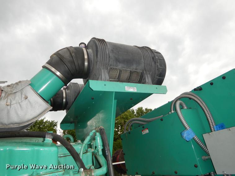 image for item DD6458 2005 Cummins generator