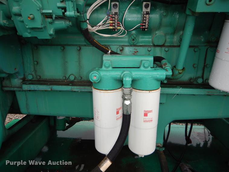 image for item DD6458 2005 Cummins generator