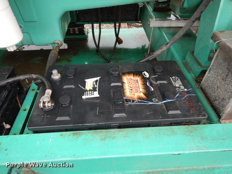 image for item DD6458 2005 Cummins generator