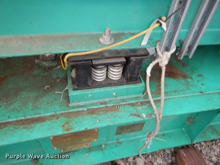 image for item DD6458 2005 Cummins generator