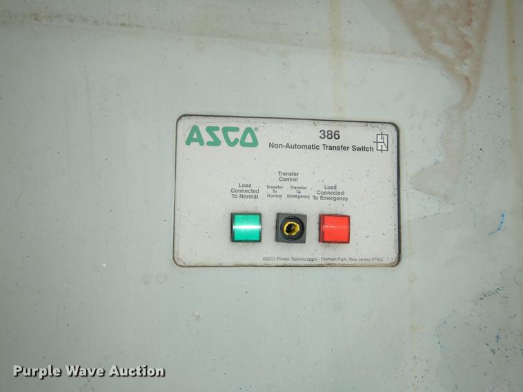 image for item DD6458 2005 Cummins generator