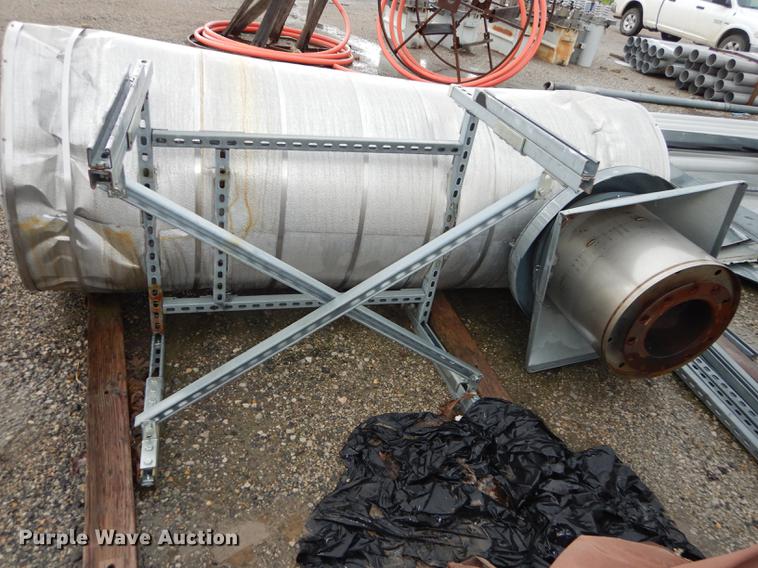 image for item DD6458 2005 Cummins generator