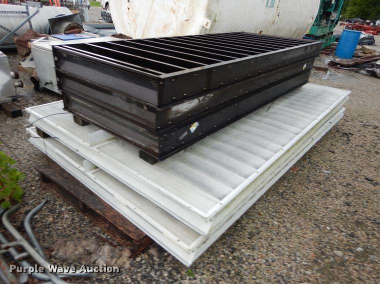 image for item DD6458 2005 Cummins generator