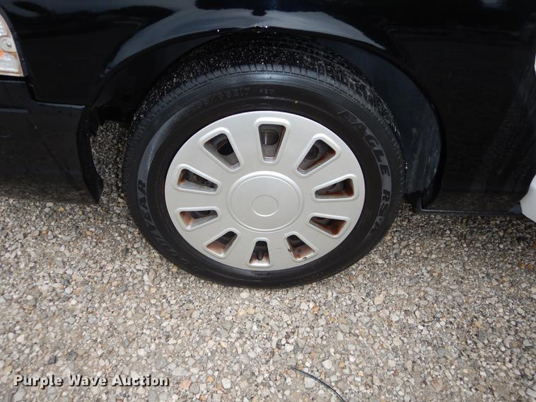 image for item DD6465 2010 Ford Crown Victoria Police Interceptor