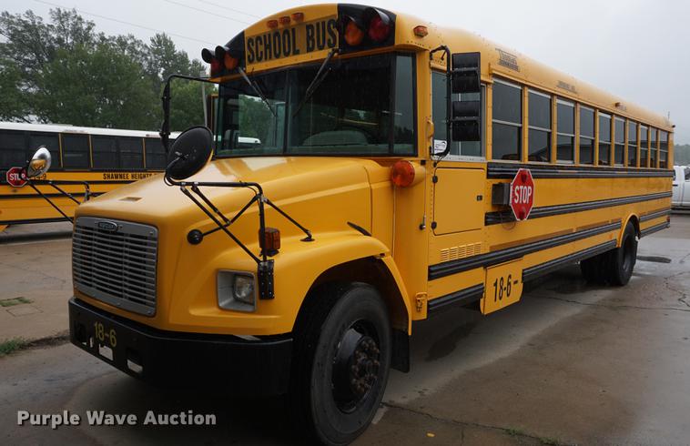 image for item DD6502 2006 Freightliner FS65 Thomas school bus