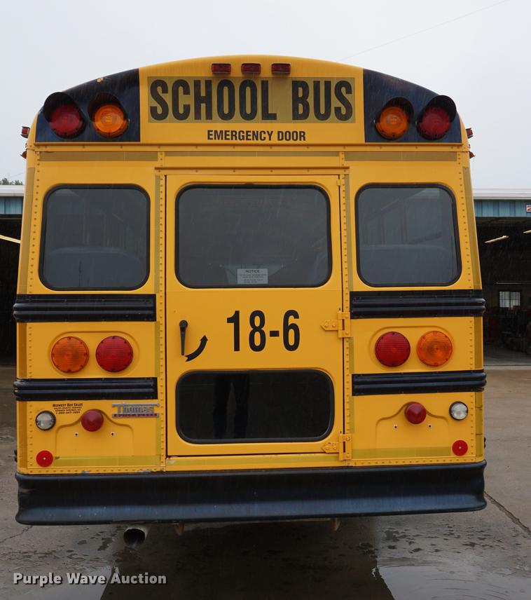 image for item DD6502 2006 Freightliner FS65 Thomas school bus