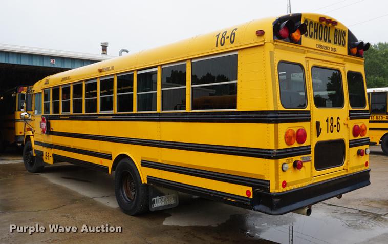 image for item DD6502 2006 Freightliner FS65 Thomas school bus